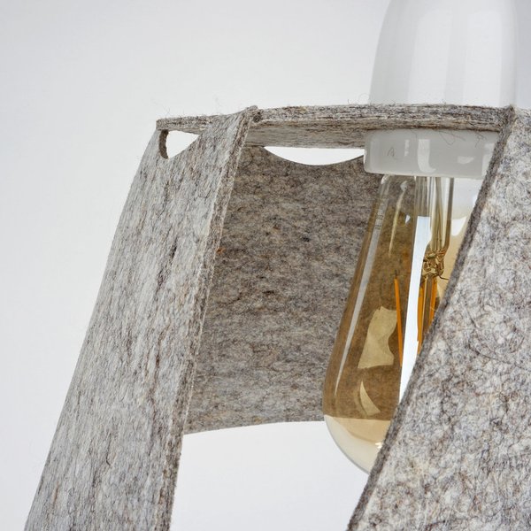 Industrial Chic - Lampe aus Wollpressplatten - Porzellan Fassung/Baldachin - rotes Textilkabel