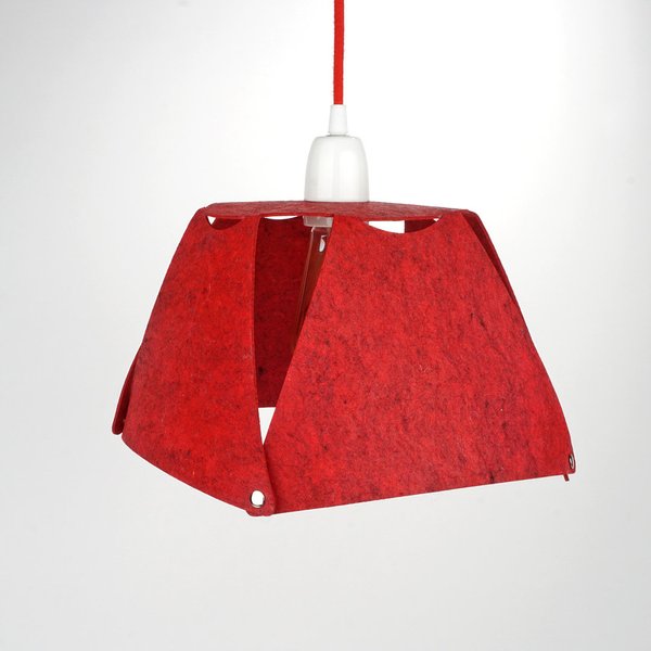 Industrial Chic Rot - Lampe aus Wollpressplatten - Porzellan Fassung/Baldachin - rotes Textilkabel