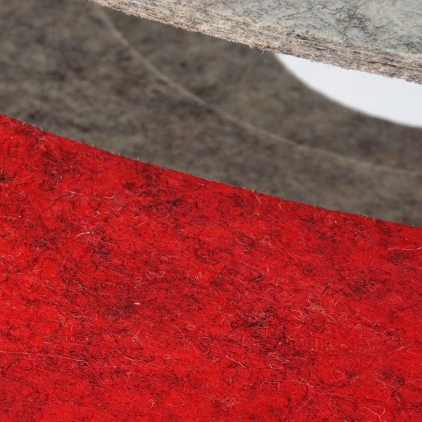 Planet Rot- Lampe aus Wollpressplatten - Porzellan Fassung/Baldachin - rotes Textilkabel